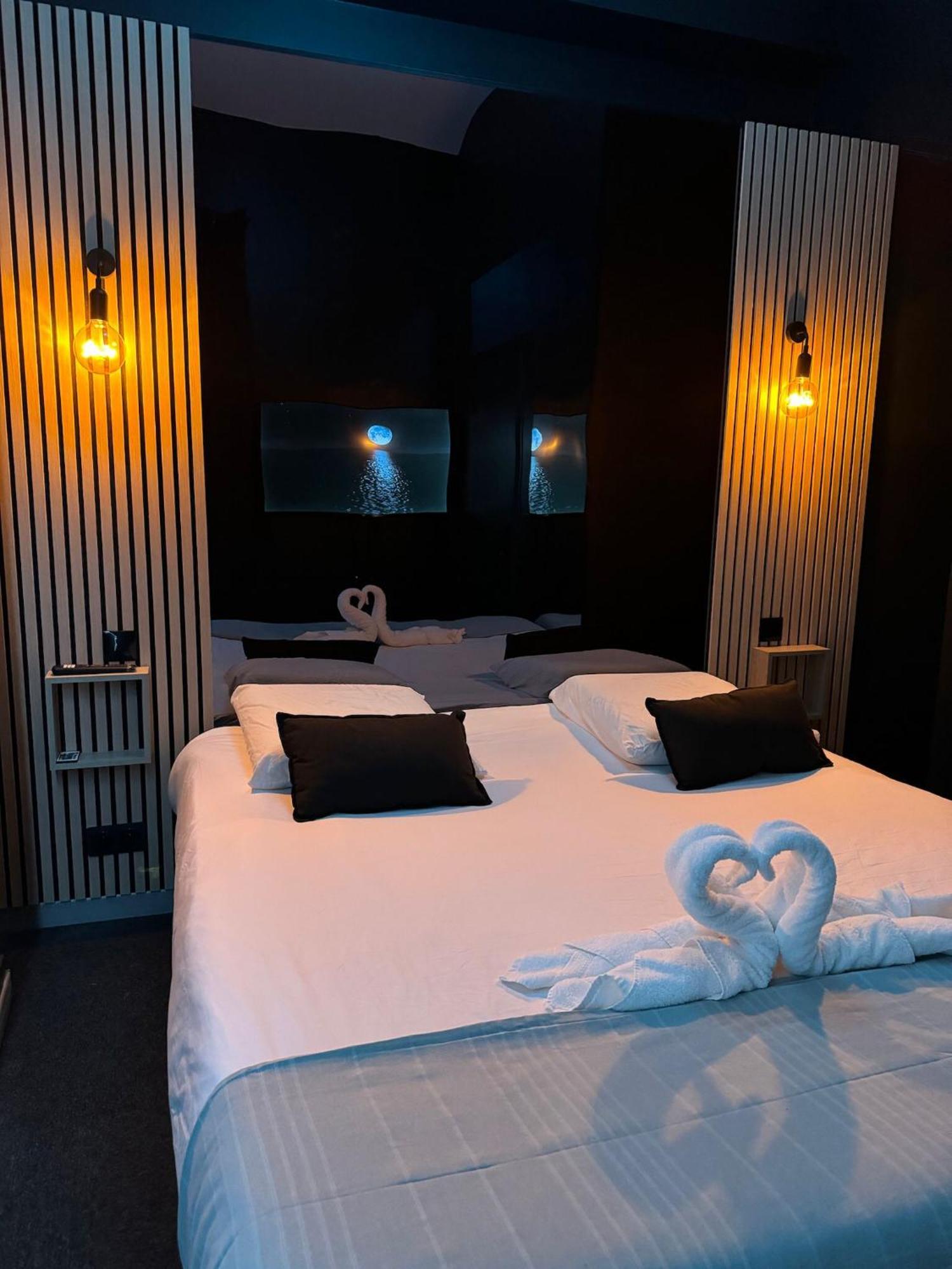 Fullmoon By Cloud Apartment Aubervilliers Ngoại thất bức ảnh